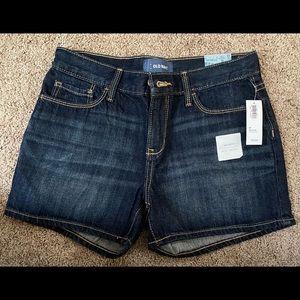 Brand new Old Navy girls blue jean shorts.